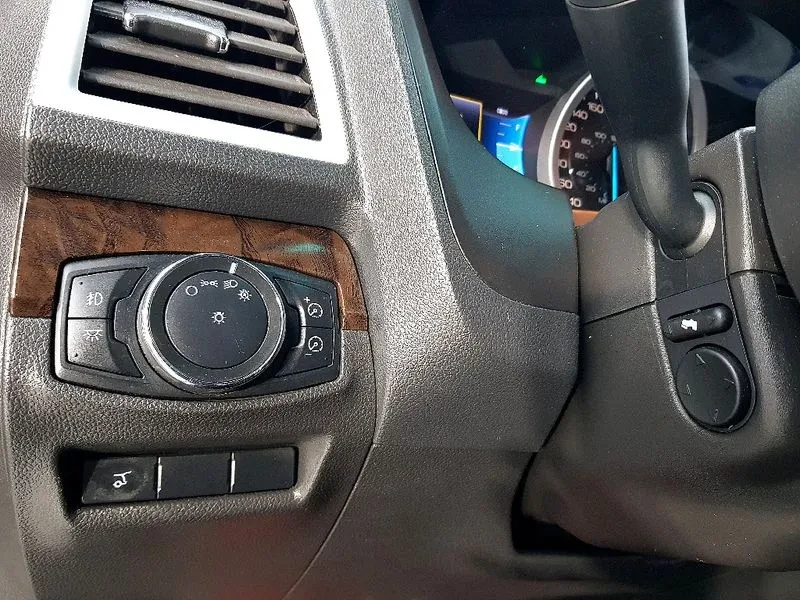 Ford Explorer 3.5 AWD, снимка 11 - Автомобили и джипове - 54350182