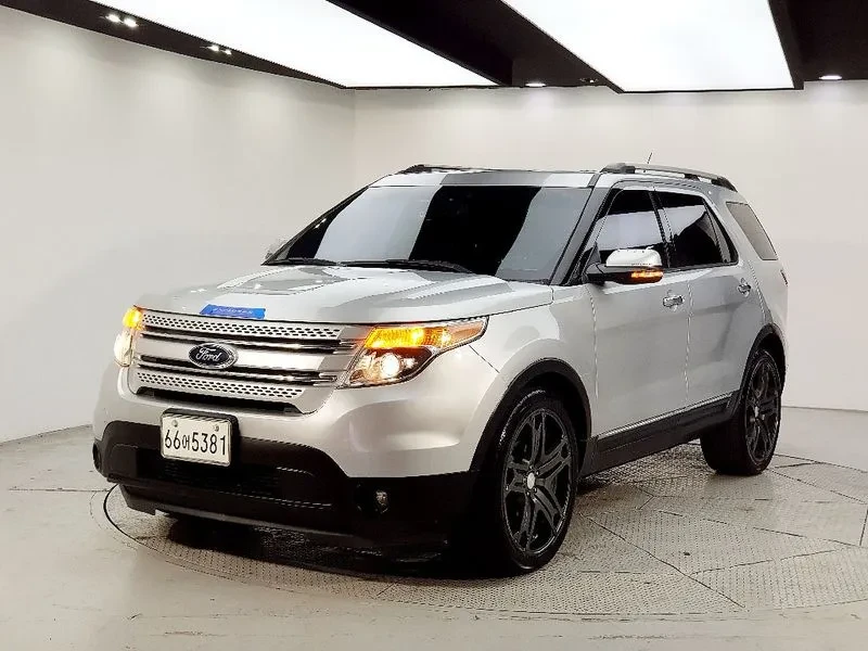 Ford Explorer 3.5 AWD, снимка 2 - Автомобили и джипове - 54350182