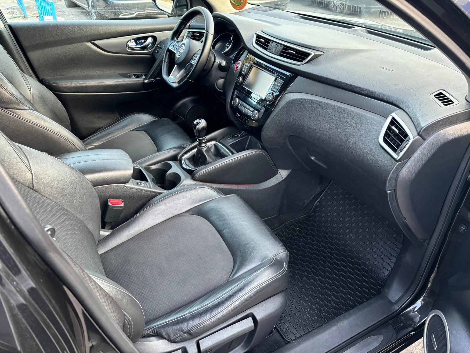 Nissan Qashqai 1, 6 dci Teкna/Full LED/Панорама /Камери 360  - изображение 9