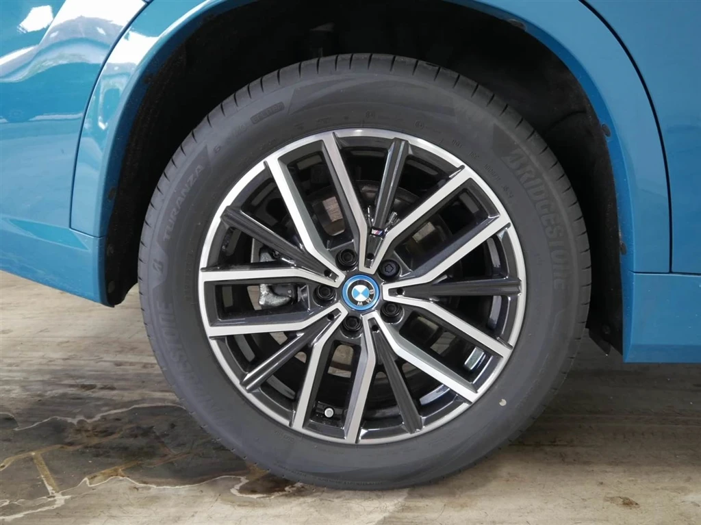BMW X1 xDrive30e - изображение 5