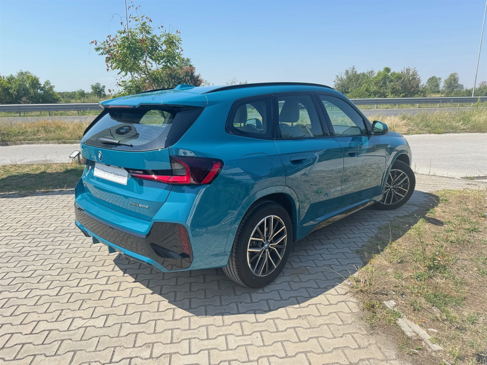 BMW X1 xDrive30e - изображение 2