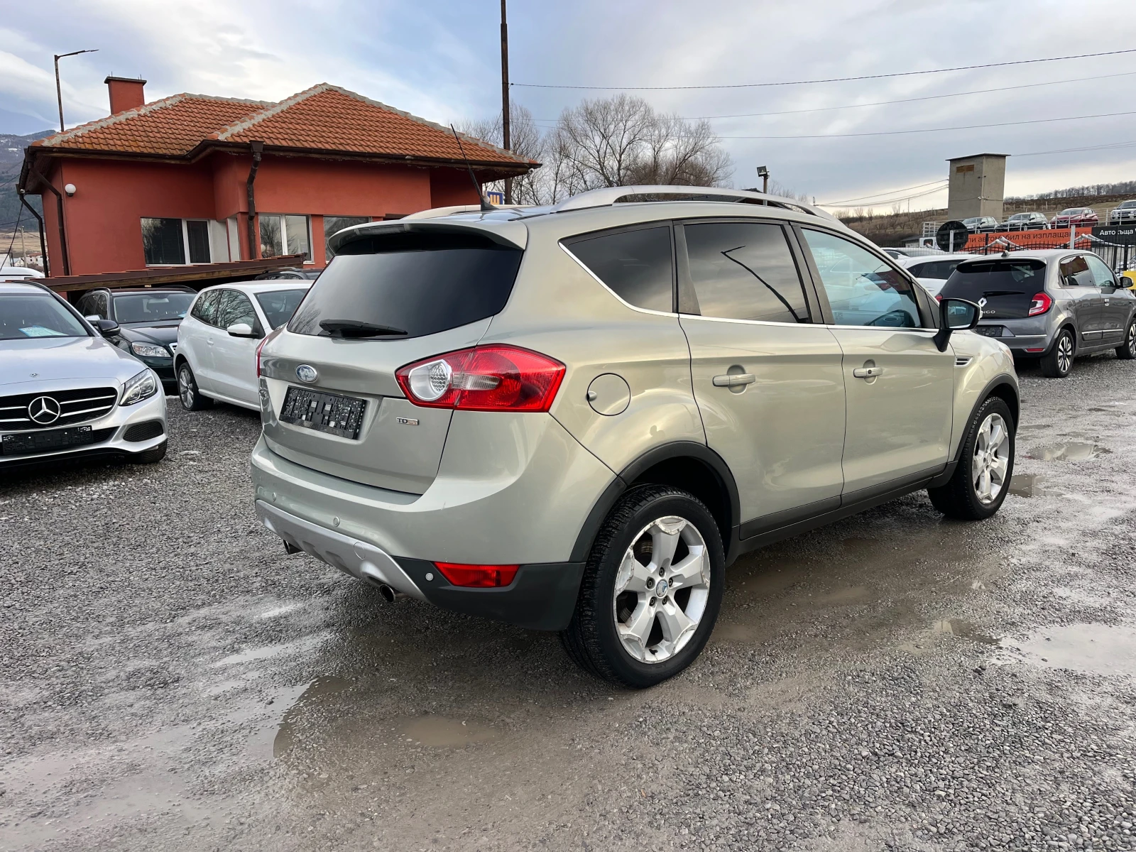 Ford Kuga 2.0TDCI 4x4 TITANIUM - изображение 4