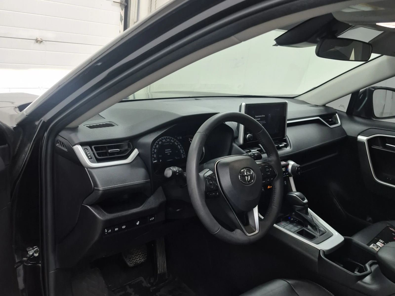 Toyota Rav4 * * CARFAX * * АВТО КРЕДИТ * * Цена до БГ * * , снимка 9 - Автомобили и джипове - 54611358