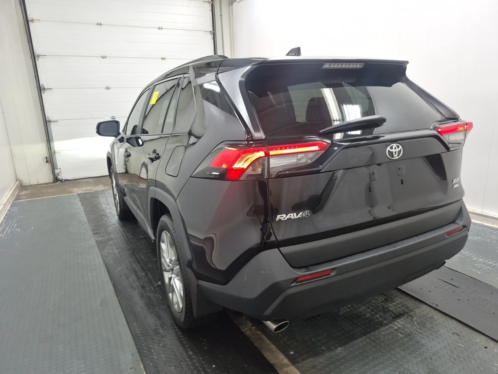 Toyota Rav4 * * CARFAX * * АВТО КРЕДИТ * * Цена до БГ * * , снимка 5 - Автомобили и джипове - 54611358