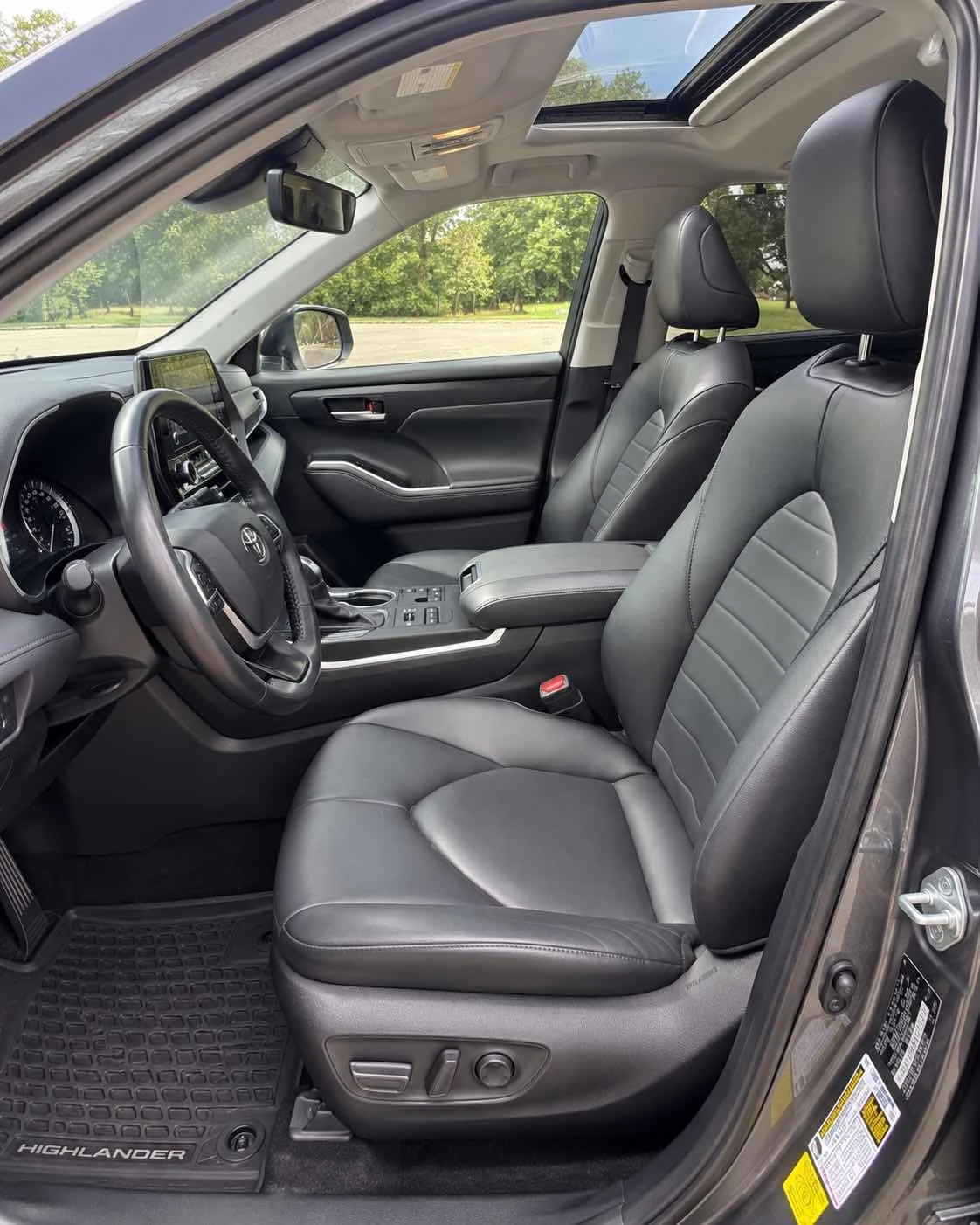 Toyota Highlander * XLE AWD * АВТОКРЕДИТ * ГЛАВНО ПРЕДСТАВИТЕЛСТВО, снимка 9 - Автомобили и джипове - 56096993