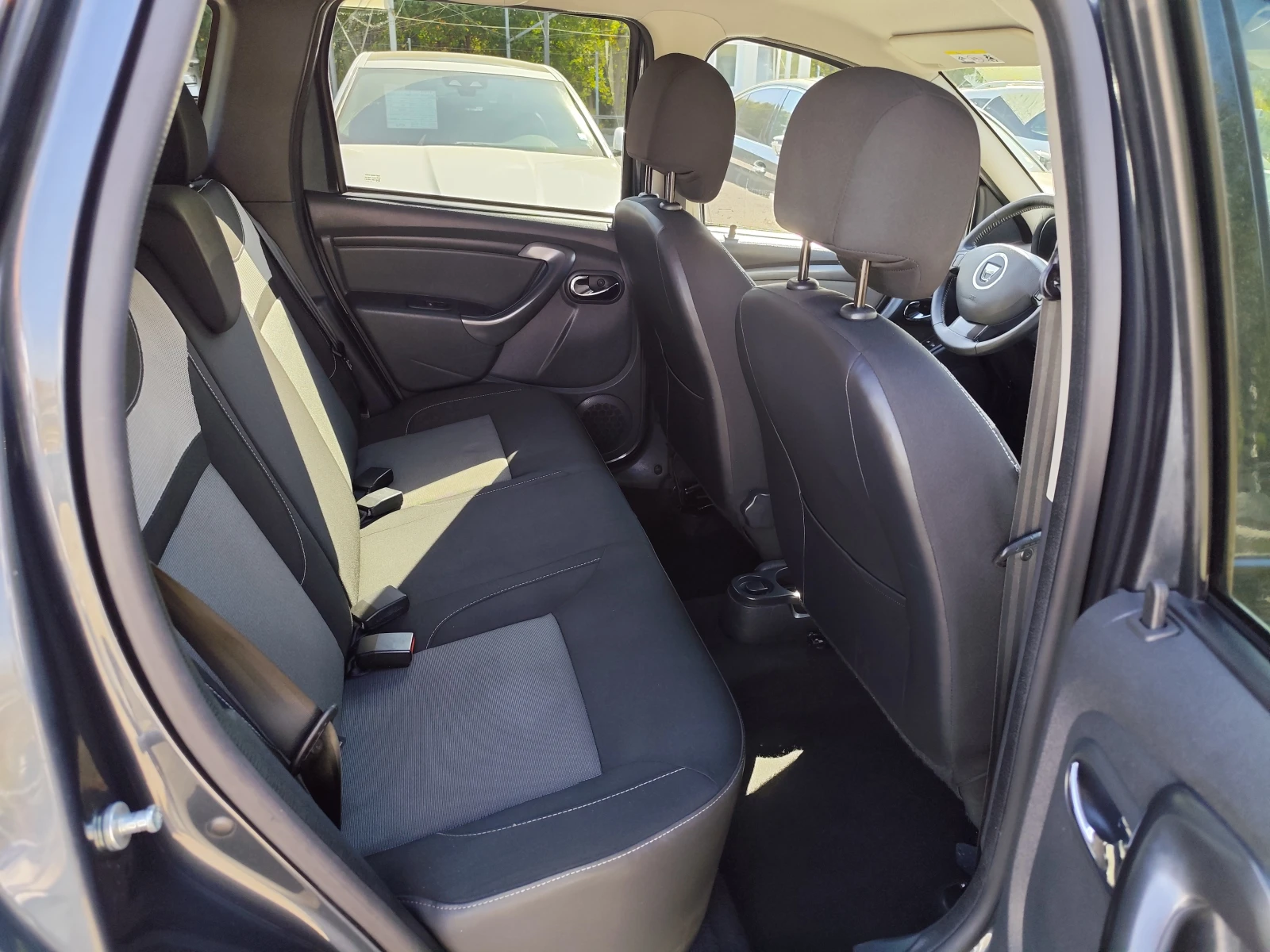 Dacia Duster 1.2i* EURO6B* NAVI* MMI | Mobile.bg � ����������� 10