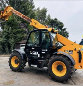 Телескопичен товарач JCB 531-70, снимка 1