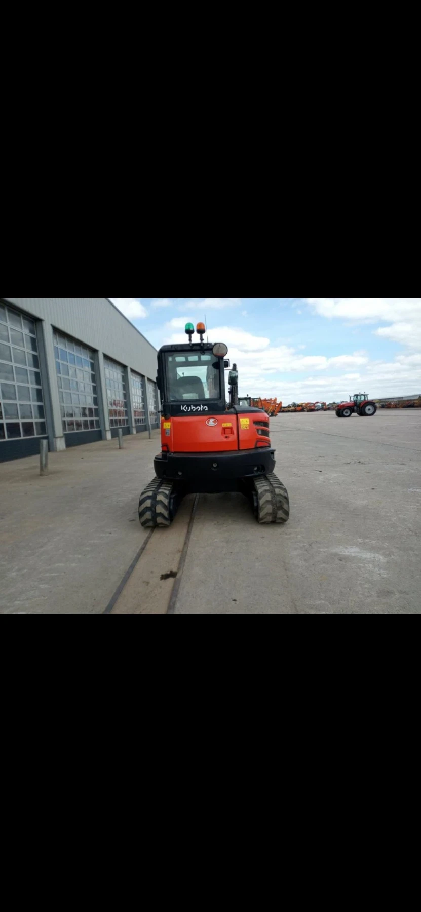 Багер Kubota U-55 -4