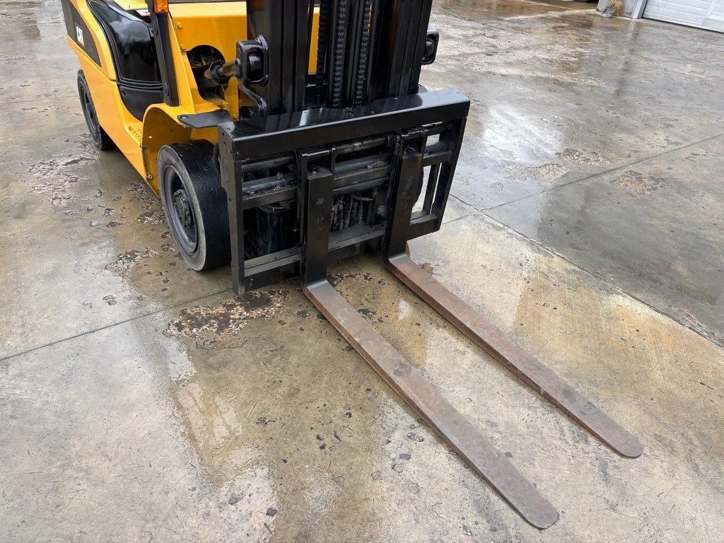 ������� Cat ������� ���������� � ������� ���������� | Mobile.bg � ����������� 6