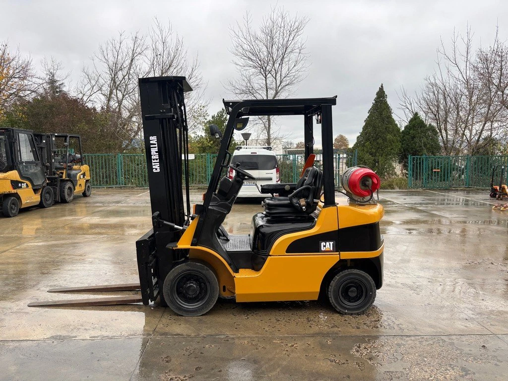 ������� Cat ������� ���������� � ������� ���������� | Mobile.bg � ����������� 3