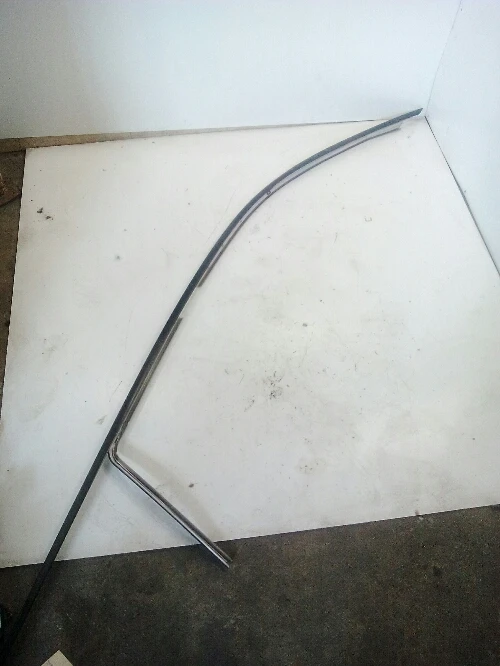 дясна лайсна за субару аутбек 