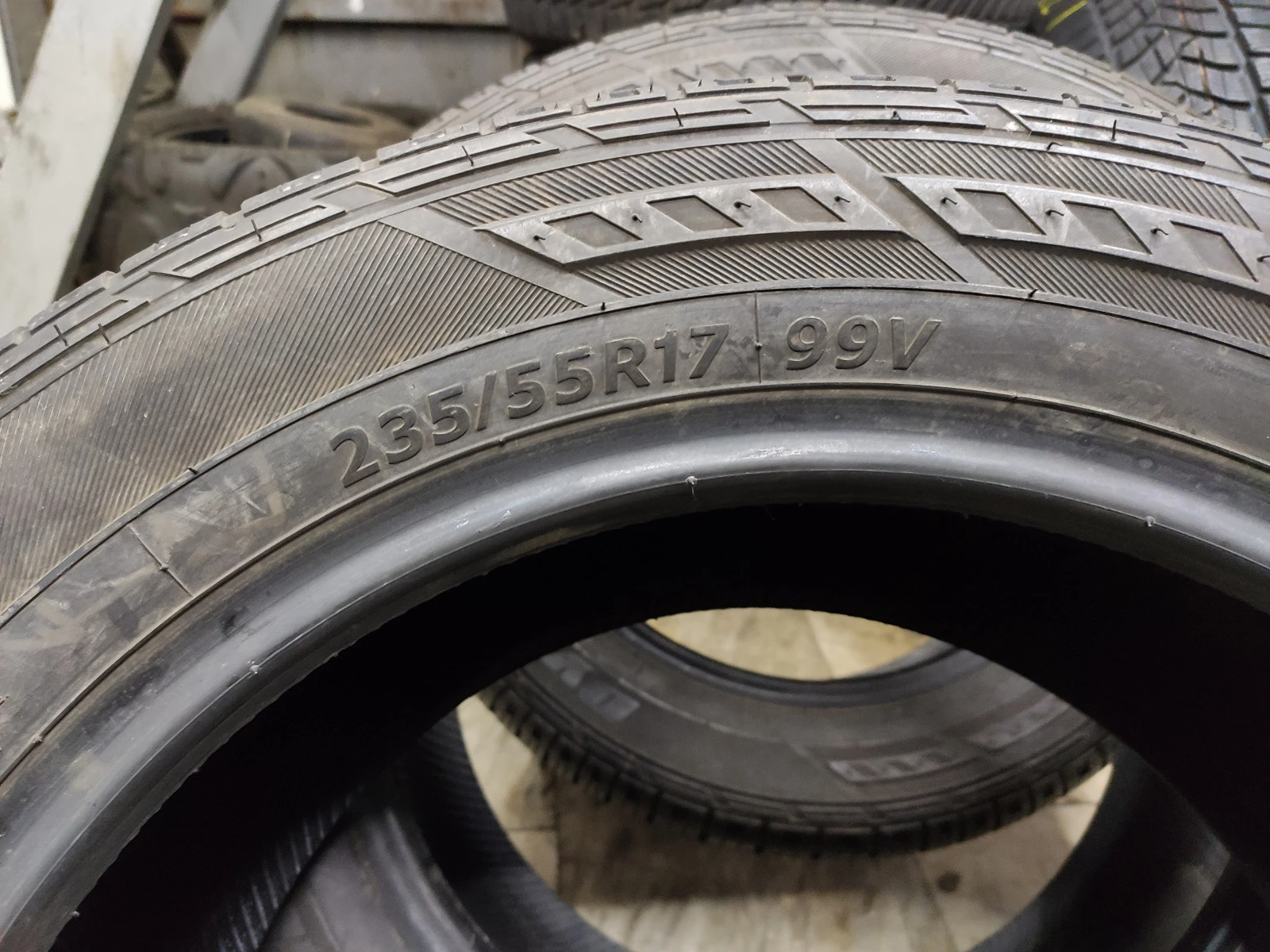  235/55R17 | Mobile.bg   9