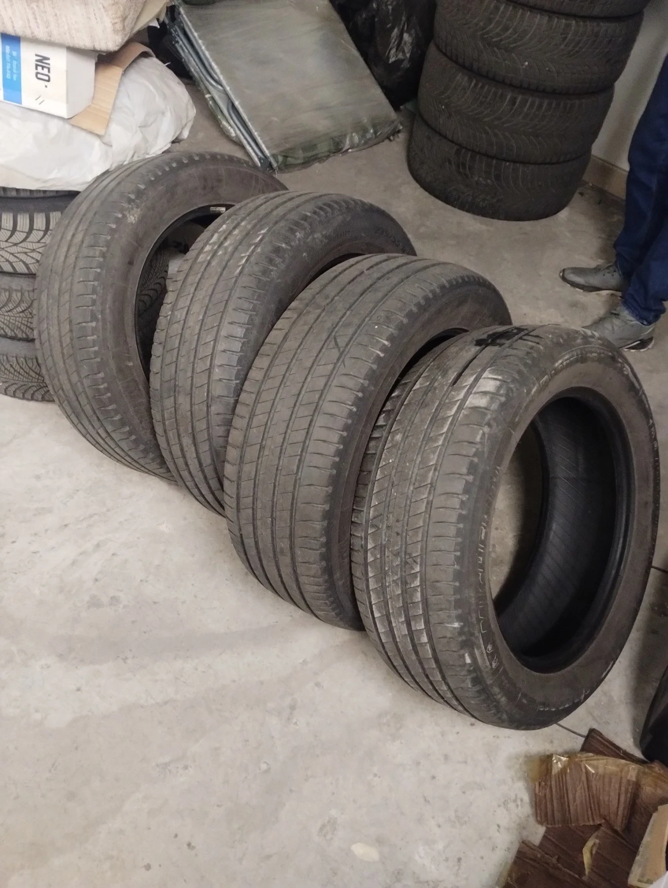 Гуми Летни 235/55R18, снимка 2 - Гуми и джанти - 54785668