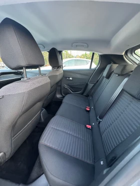 Peugeot 208 1.2, снимка 8