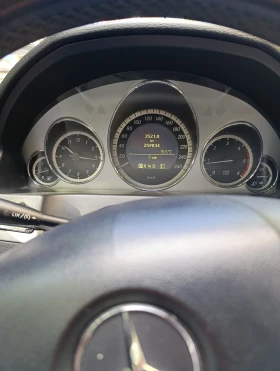 Обява за продажба на Mercedes-Benz E 250 ~15 200 лв. - изображение 7