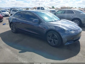 ������ Tesla Model 3