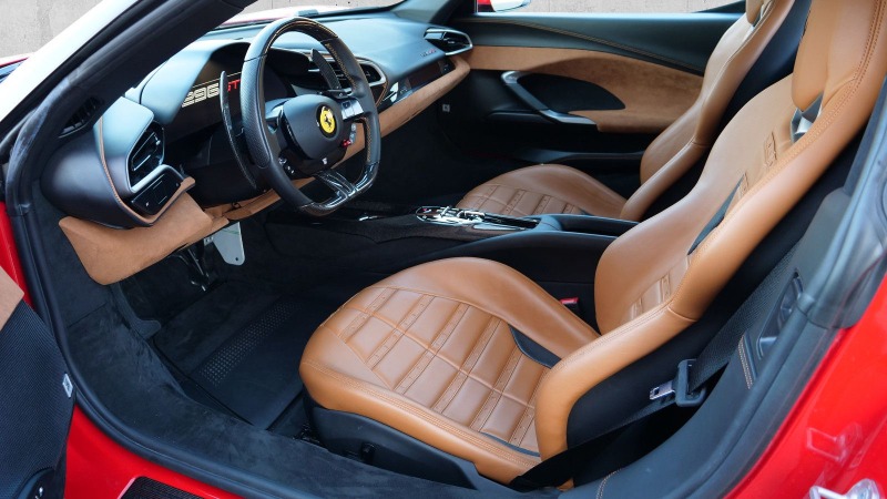 Ferrari 296GTB = Carbon Exterior & Interior= Гаранция, снимка 7 - Автомобили и джипове - 45778423