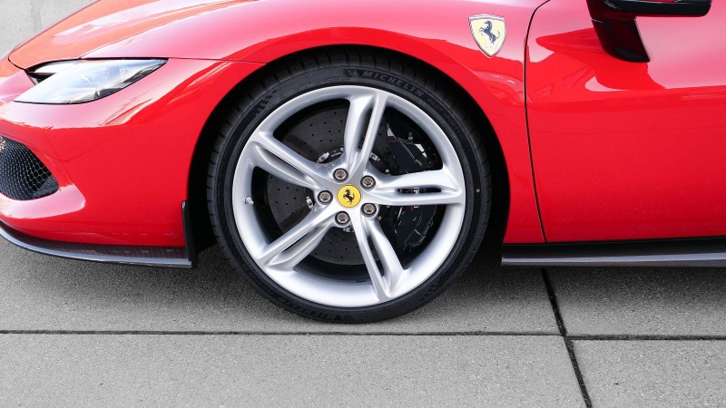 Ferrari 296GTB = Carbon Exterior & Interior= Гаранция, снимка 5 - Автомобили и джипове - 45778423