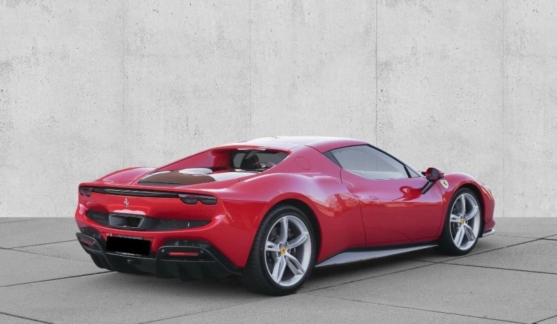 Ferrari 296GTB = Carbon Exterior & Interior= Гаранция, снимка 3 - Автомобили и джипове - 45778423