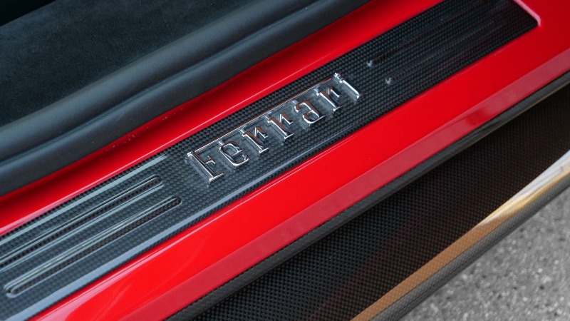 Ferrari 296GTB = Carbon Exterior & Interior= Гаранция, снимка 6 - Автомобили и джипове - 45778423