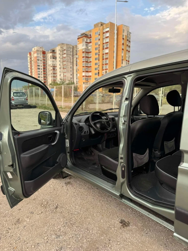 Peugeot Partner, снимка 9 - Автомобили и джипове - 47464991