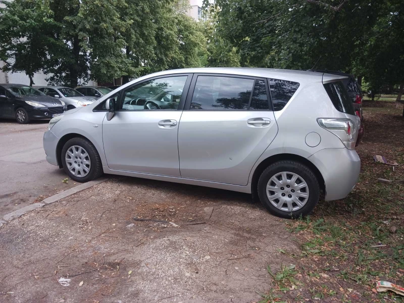 Toyota Verso, снимка 3 - Автомобили и джипове - 48343449