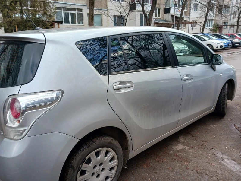 Toyota Verso, снимка 5 - Автомобили и джипове - 48343449