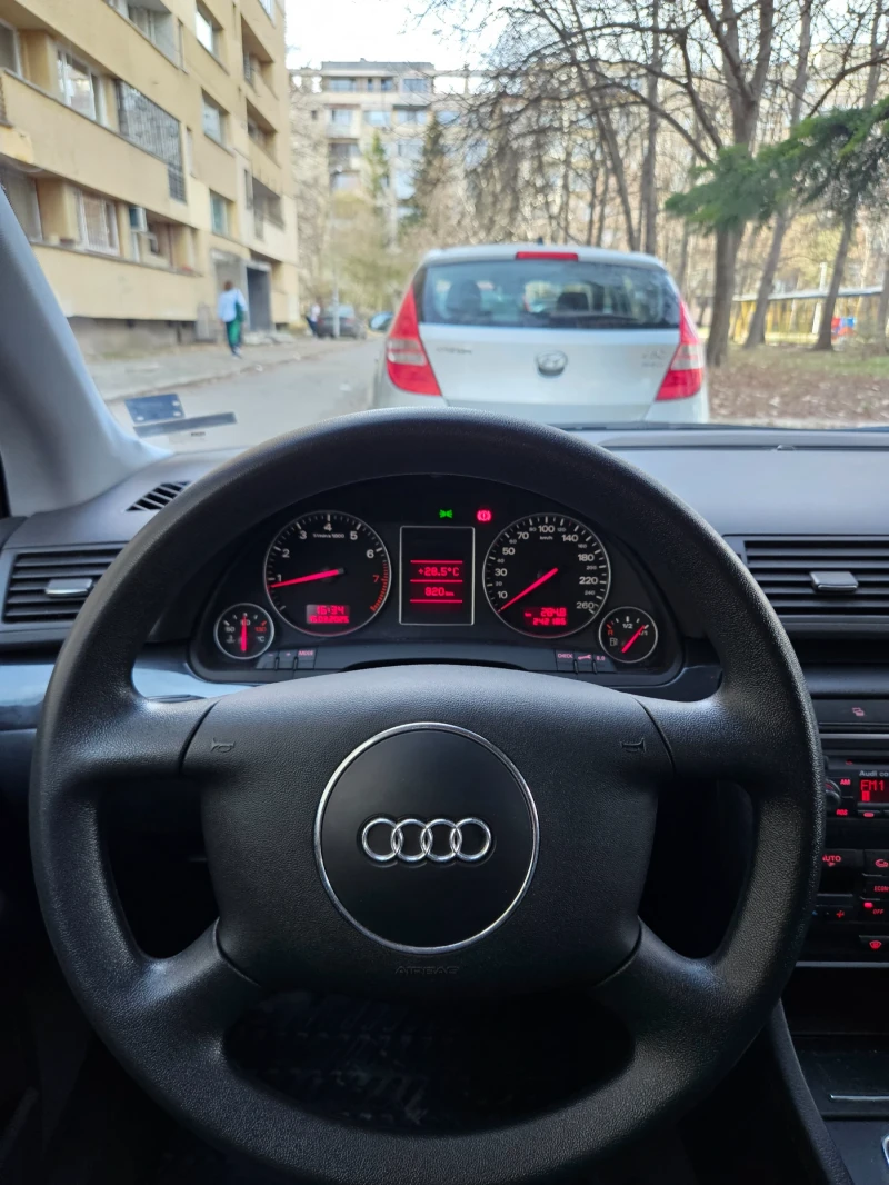 Audi A4 2.0, снимка 8 - Автомобили и джипове - 49507559