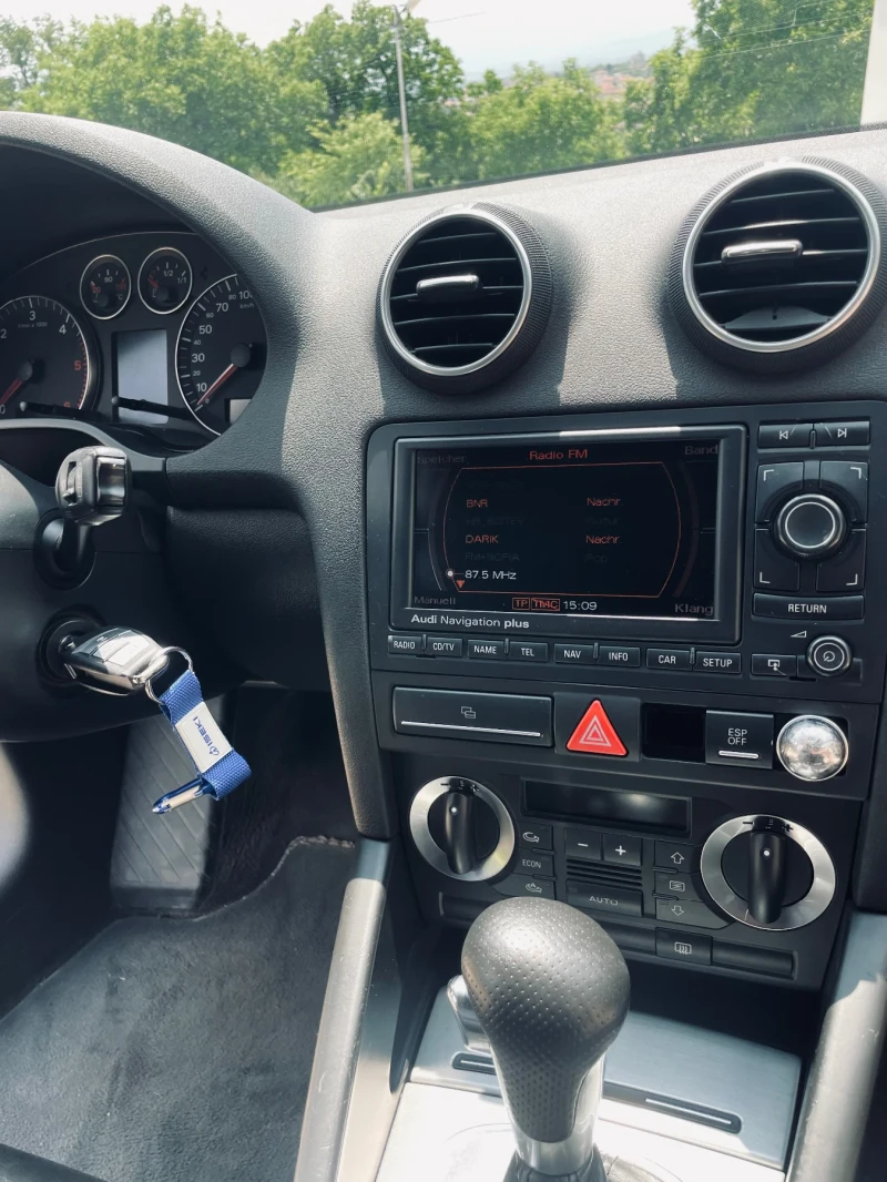 Audi A3 2.0TDI * S-TRONIC* 3x S-line * BIG NAVI* * BOSE* , снимка 9 - Автомобили и джипове - 51034373