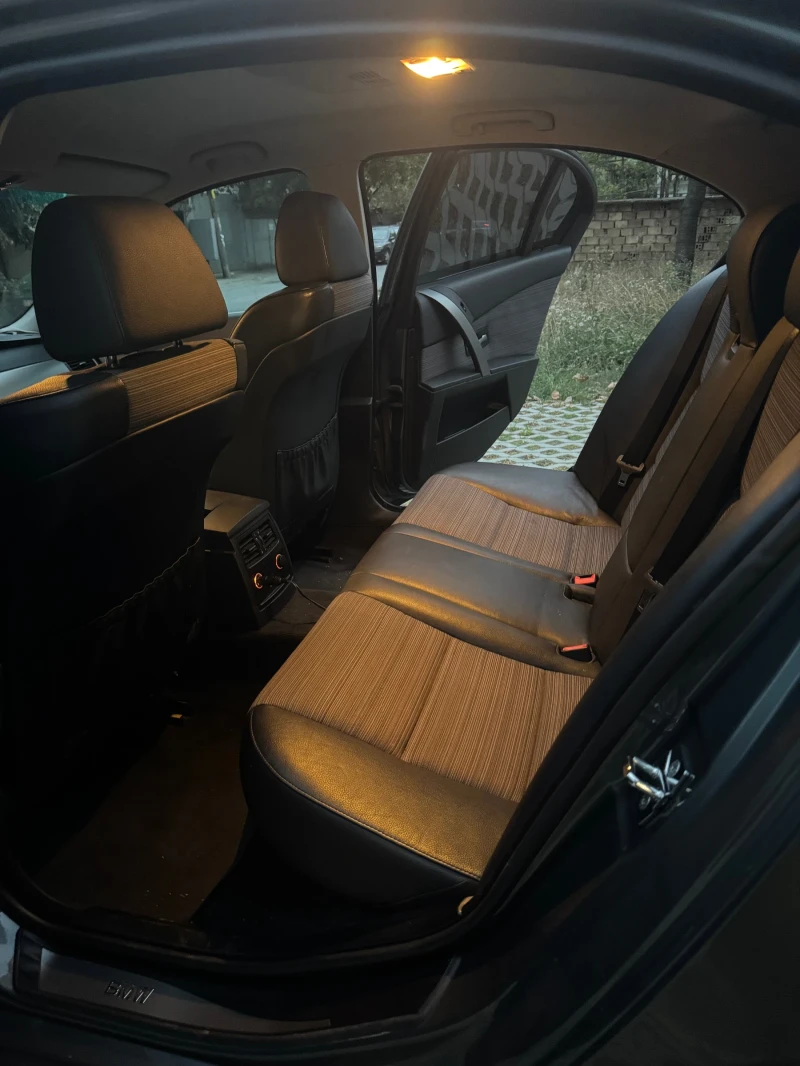 BMW 530 530D само задно, снимка 8 - Автомобили и джипове - 52445020
