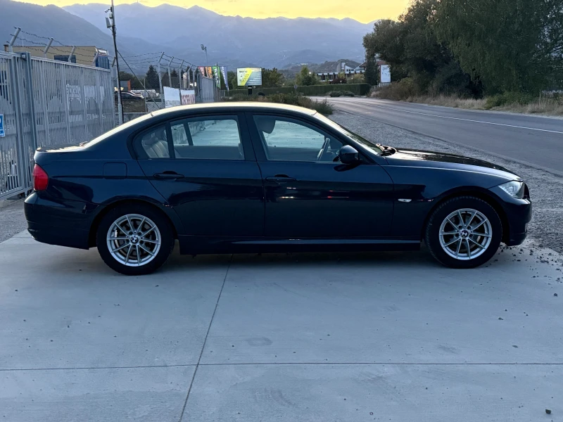 BMW 318 2.0D Facelift/Кожа/Мултиволан/Собствен лизинг , снимка 3 - Автомобили и джипове - 51869210