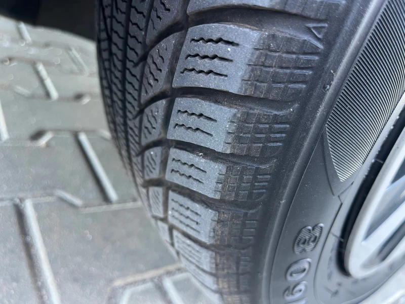 Renault Clio E-tech Hybrid 1.6, снимка 14 - Автомобили и джипове - 52178670