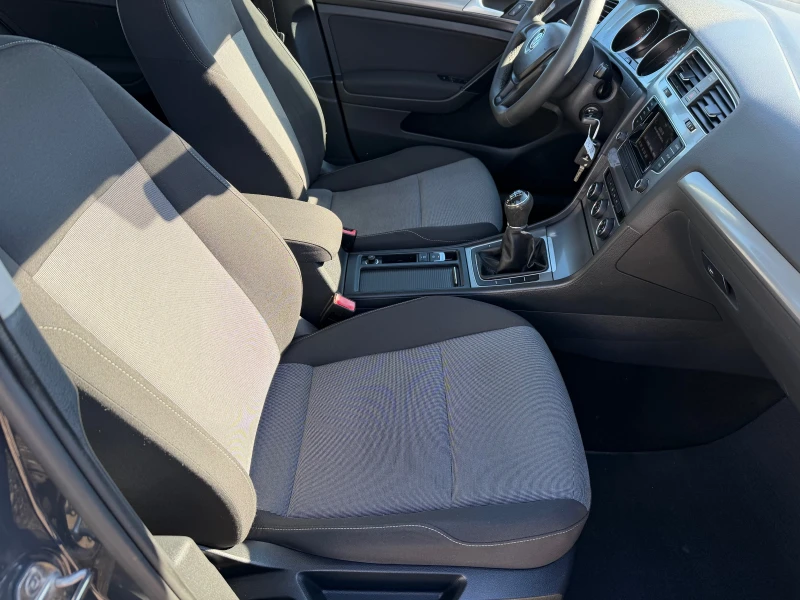 VW Golf 1.4 TGI, снимка 12 - Автомобили и джипове - 52211947