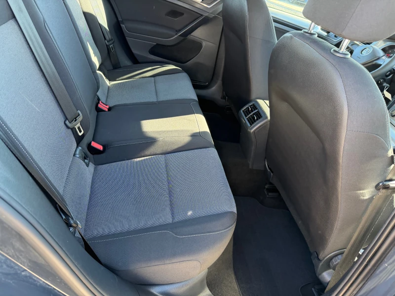 VW Golf 1.4 TGI, снимка 13 - Автомобили и джипове - 52211947