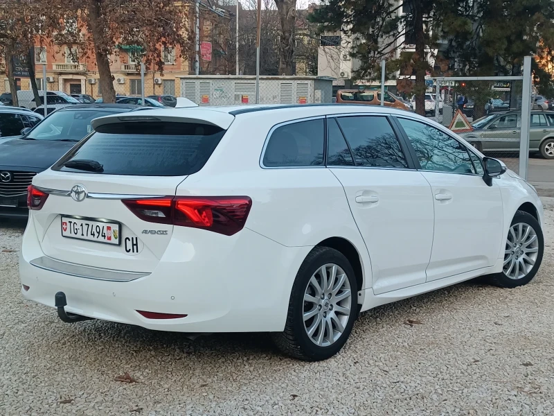 Toyota Avensis 2.0ШВЕЙЦАРИЯ-/КОЖА/НАВИ/LANE ASSIST/КАМЕРА, снимка 4 - Автомобили и джипове - 52755444