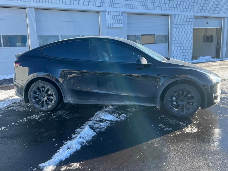 Tesla Model Y * Long Range * CARFAX * БЕЗ ПЪРВОНАЧАЛНА ВНОСКА, снимка 4 - Автомобили и джипове - 52777184