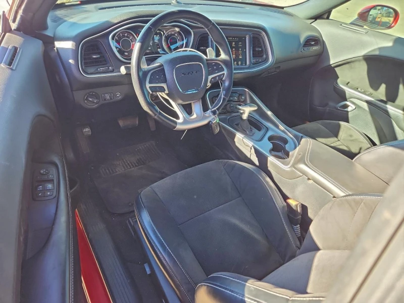 Dodge Challenger SRT 392| 6.4L V8| DISTRONIC, снимка 8 - Автомобили и джипове - 53192757