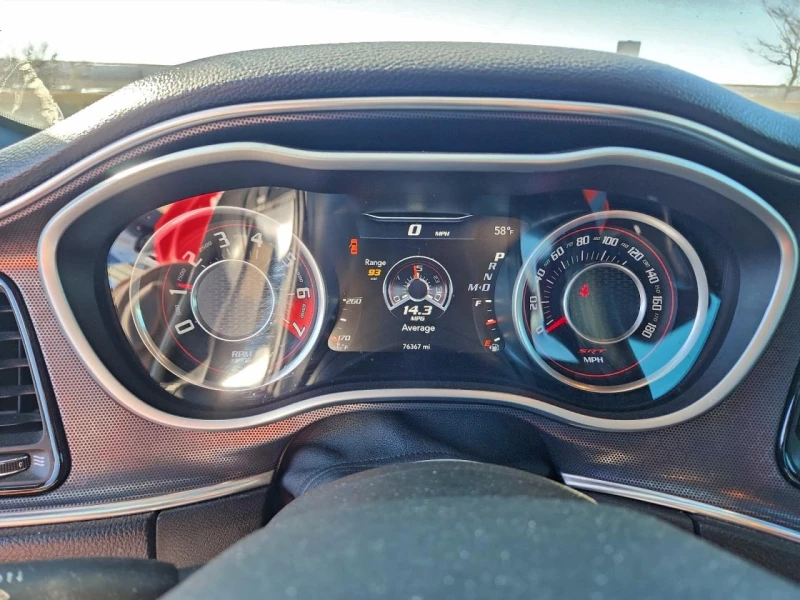 Dodge Challenger SRT 392| 6.4L V8| DISTRONIC, снимка 9 - Автомобили и джипове - 53192757