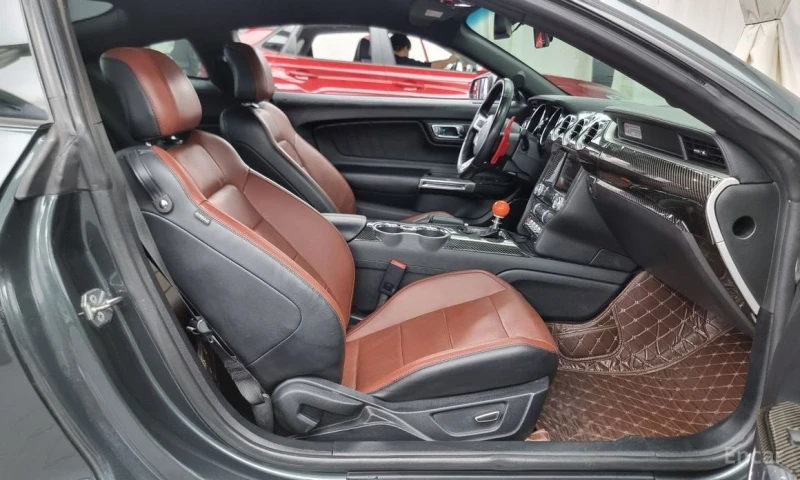 Ford Mustang, снимка 11 - Автомобили и джипове - 53277335