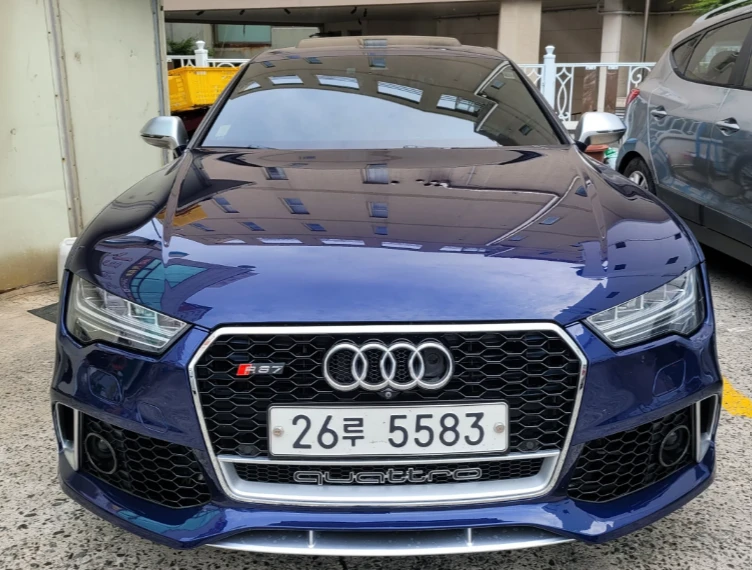 Audi Rs7 КЕРАМИКА * ОБСЛУЖЕН, снимка 2 - Автомобили и джипове - 54891035
