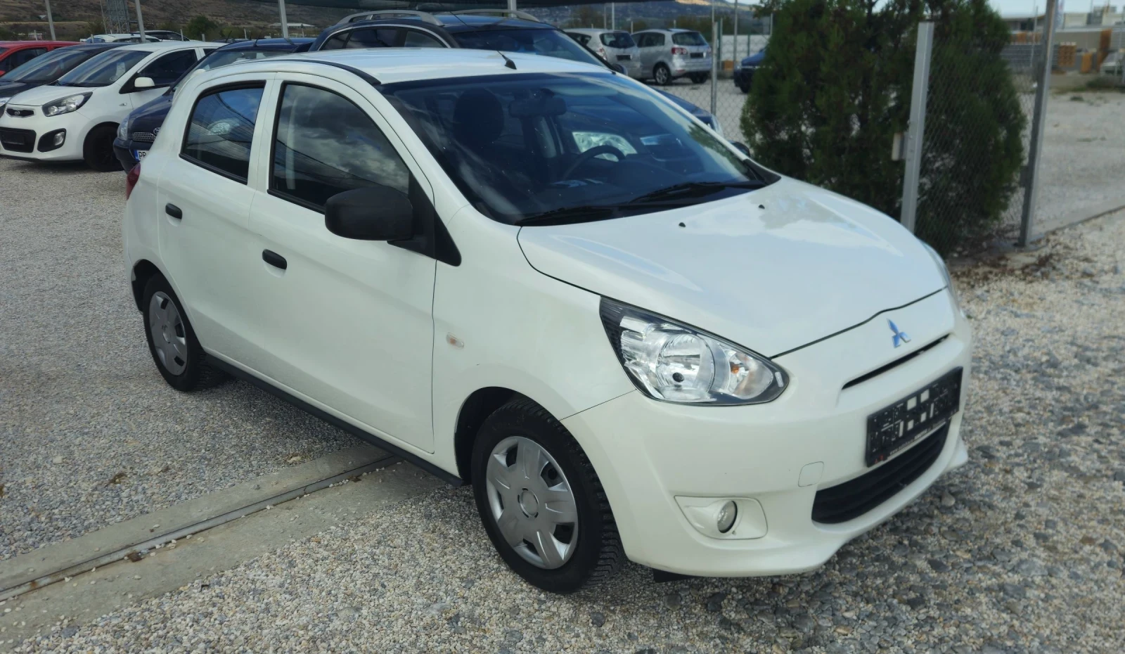 Mitsubishi Space star 1.0i. Клима 4врат Отлична.2014г - изображение 3