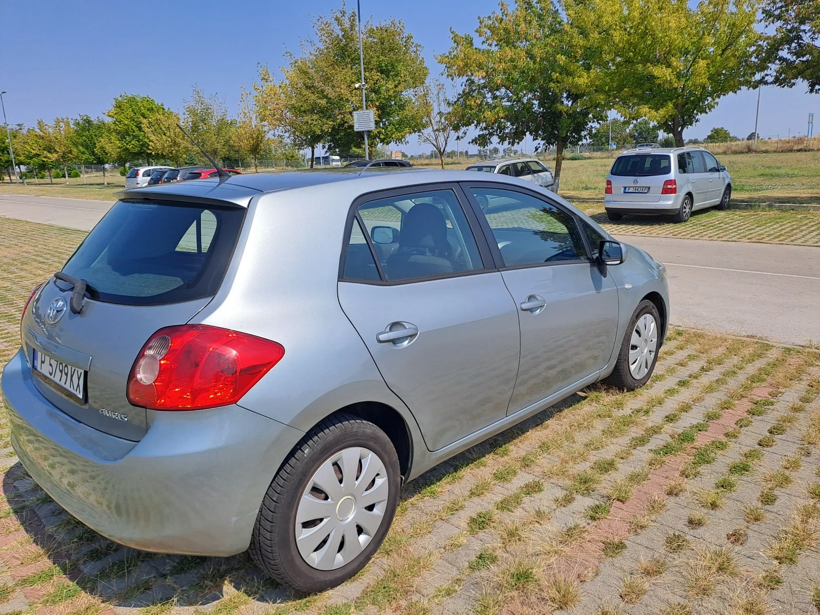 Toyota Auris  - изображение 5