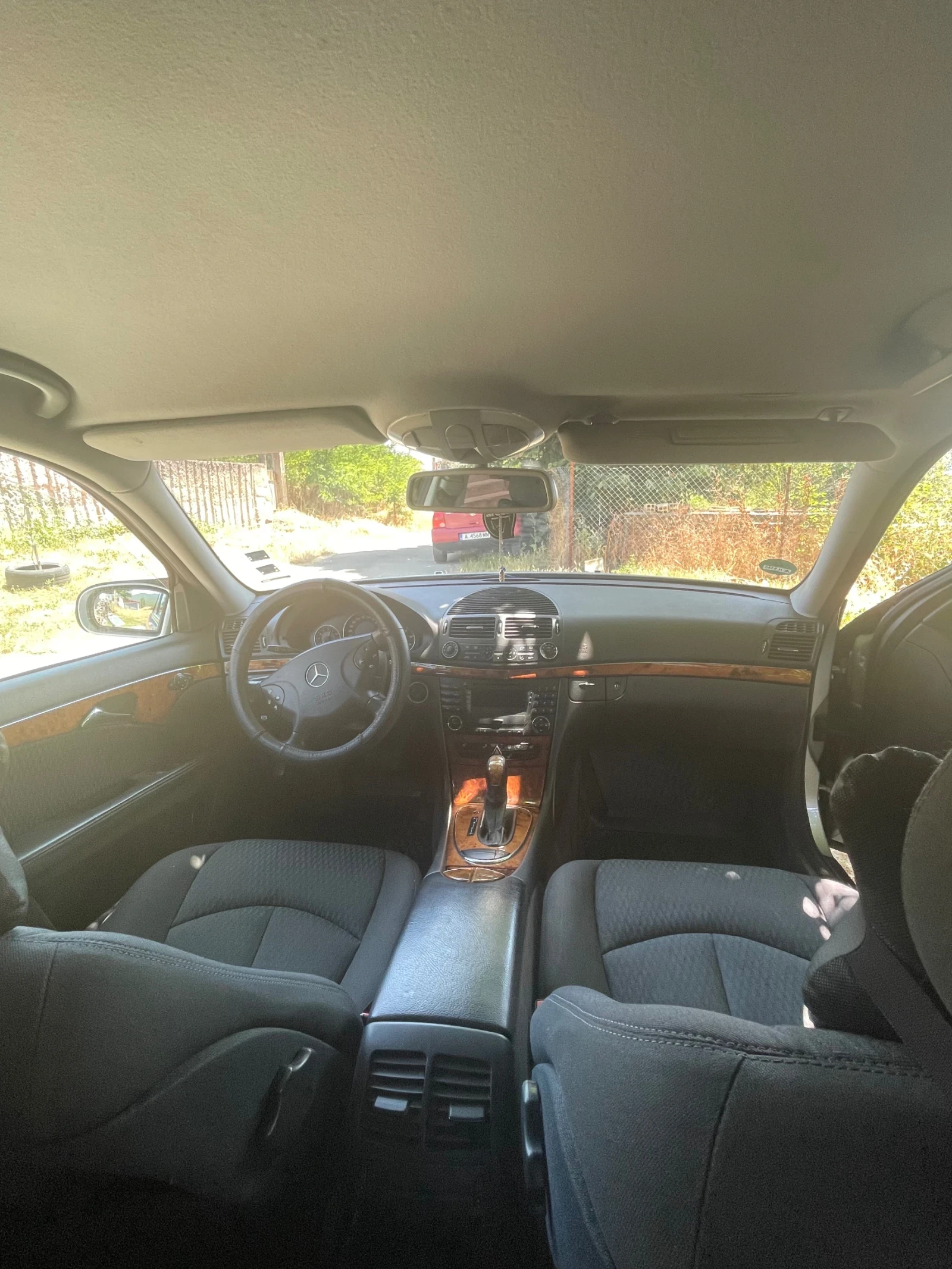 Mercedes-Benz E 270  - изображение 3