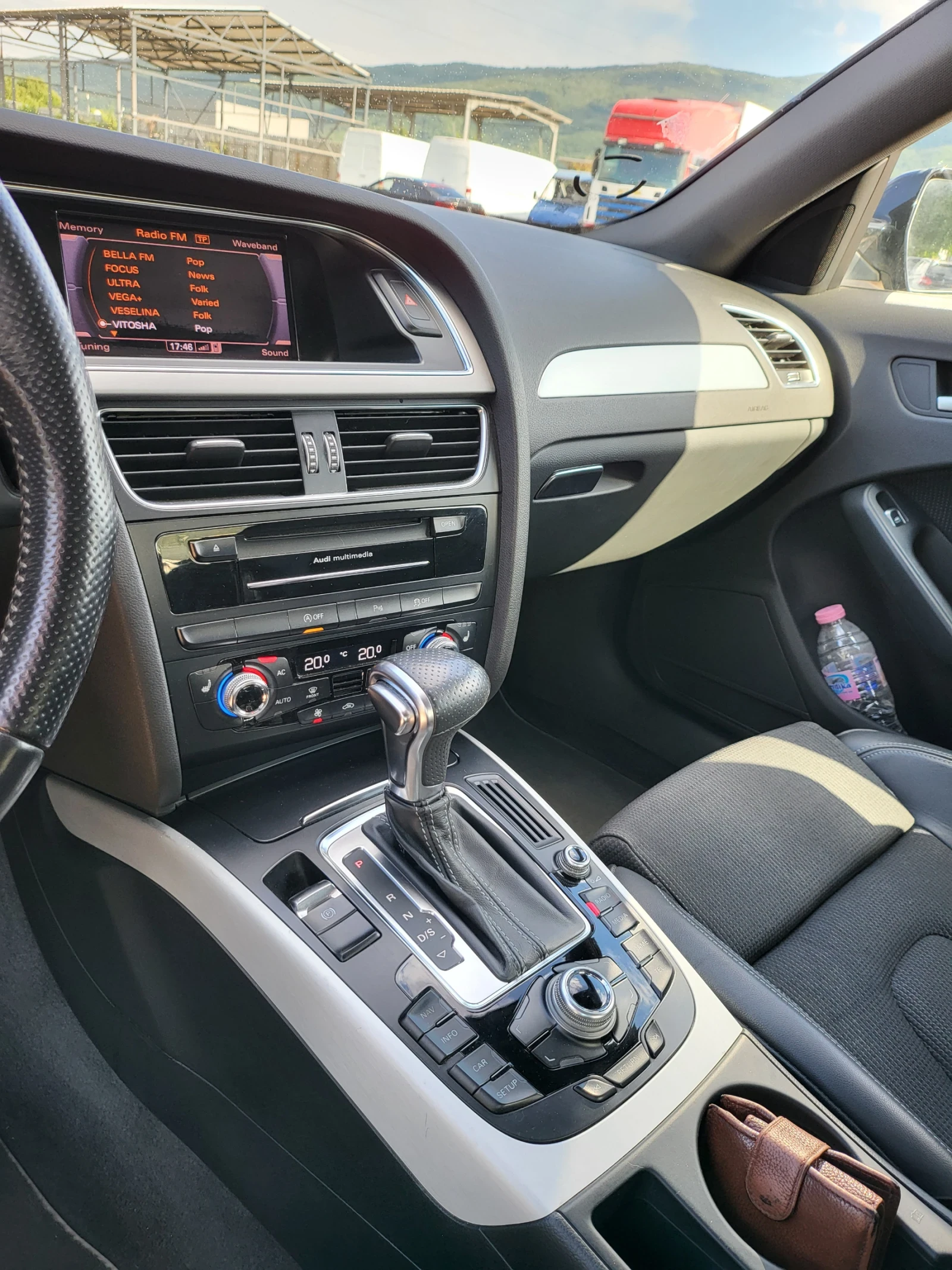 Audi A4  S LINE+ /Automatic/Обслужена - изображение 9