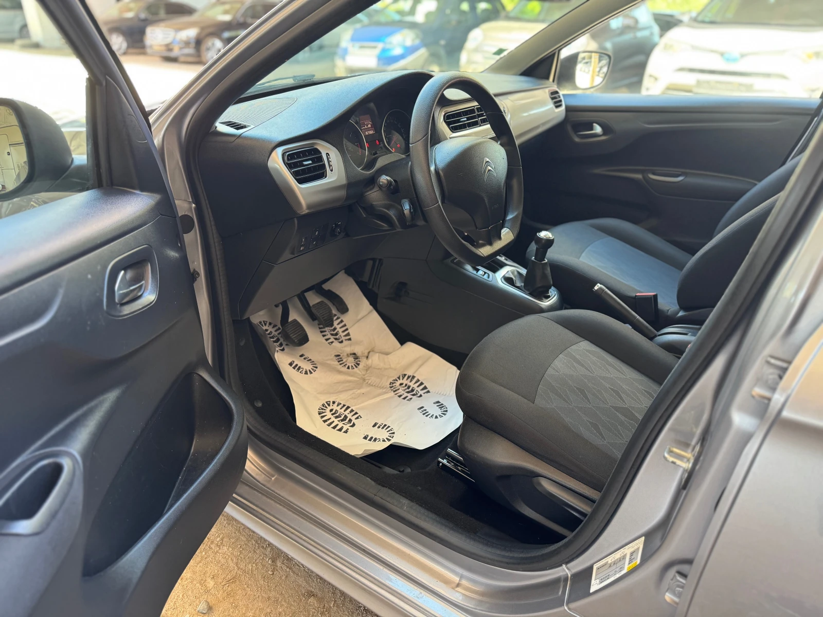 Citroen C-Elysee 1.2i-82-2018-NAVI-EURO6 - изображение 9