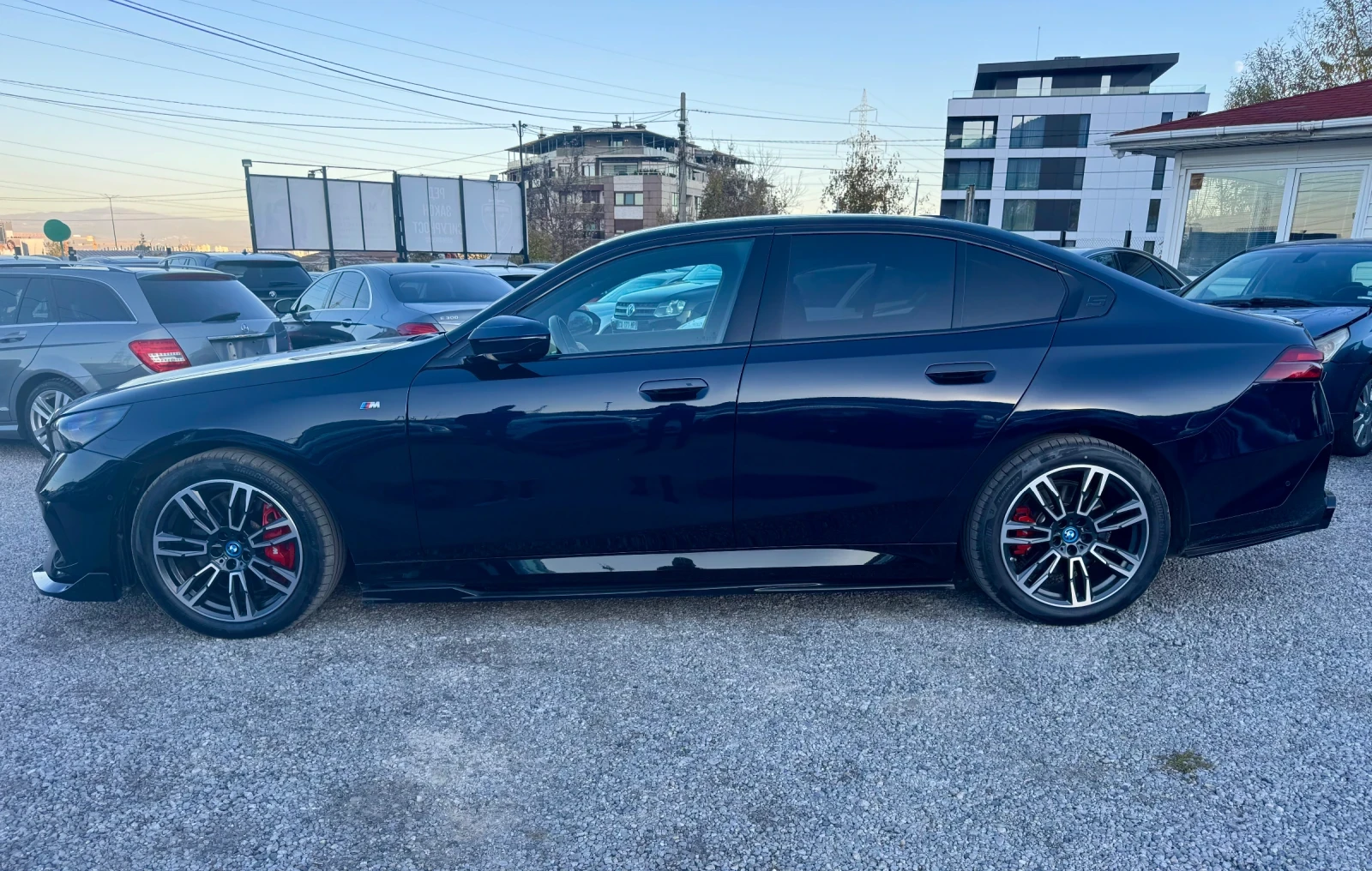 BMW i5 xDrive40 M-SPORT PRO  | Mobile.bg   2