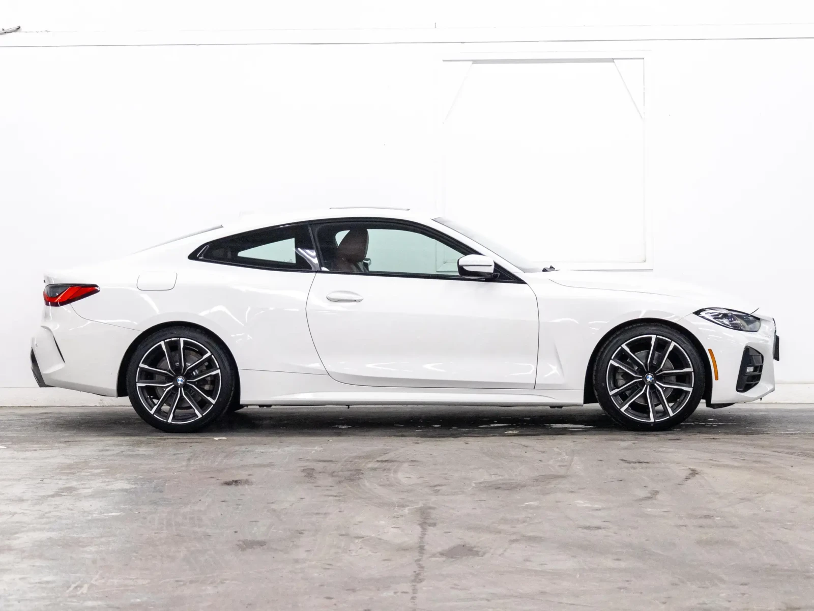 BMW 430 AWD* BLINDSPOT SENS* CRUISE CONTR.* APPLE PLAY*  - изображение 4