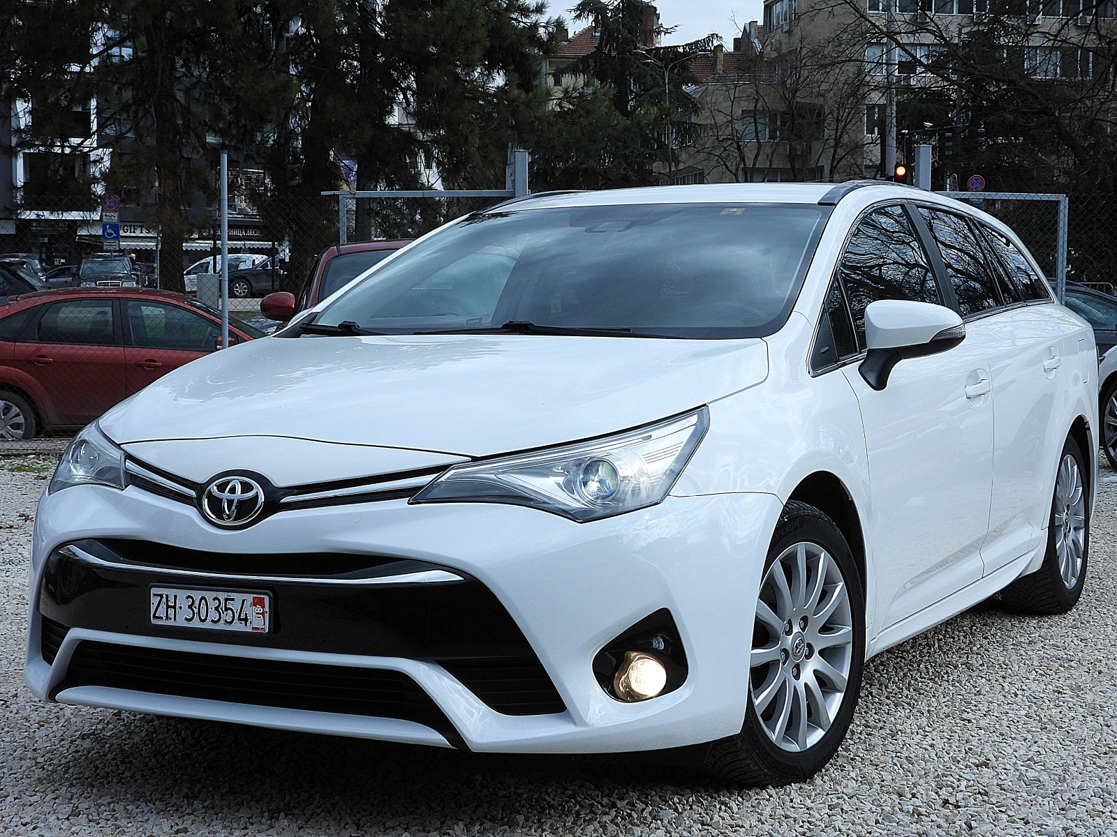 Toyota Avensis 2.0ШВЕЙЦАРИЯ-/КОЖА/НАВИ/LANE ASSIST/КАМЕРА