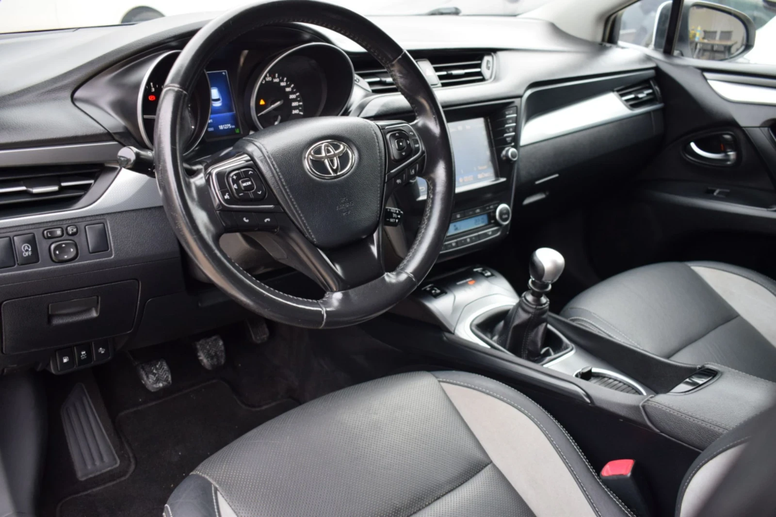 Toyota Avensis 2.0���������-/����/����/LANE ASSIST/������ | Mobile.bg � ����������� 8