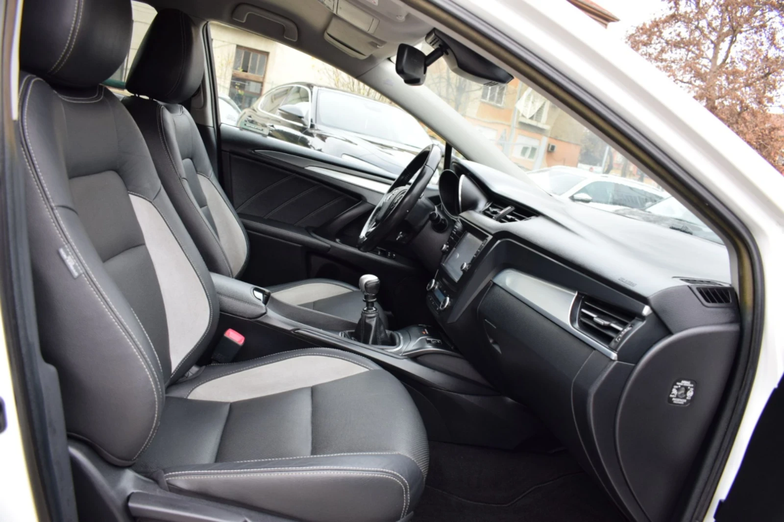 Toyota Avensis 2.0���������-/����/����/LANE ASSIST/������ | Mobile.bg � ����������� 14